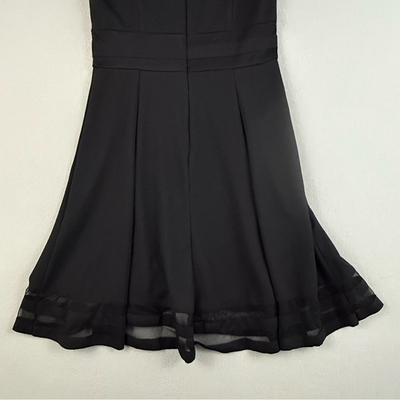 Liz Claiborne Dress Women's Size 6 Sleeveless Mesh Trim Zip Back Black - Picture 8 of 13